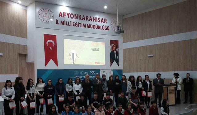 Emirdağ Aziziye Anadolu Lisesi ‘Tübitak Projesi’ ödülünü aldı