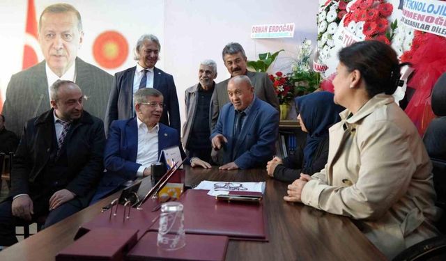 Gelecek Partisi Genel Başkanı Davutoğlu’ndan AK Parti’ye sürpriz ziyaret