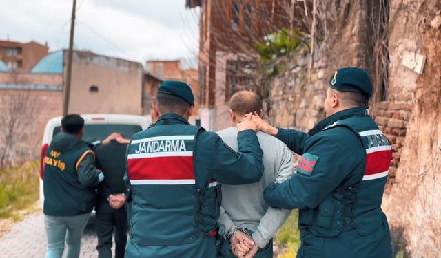 Jandarma ve polisten ortak operasyon: 161 kişi yakalandı