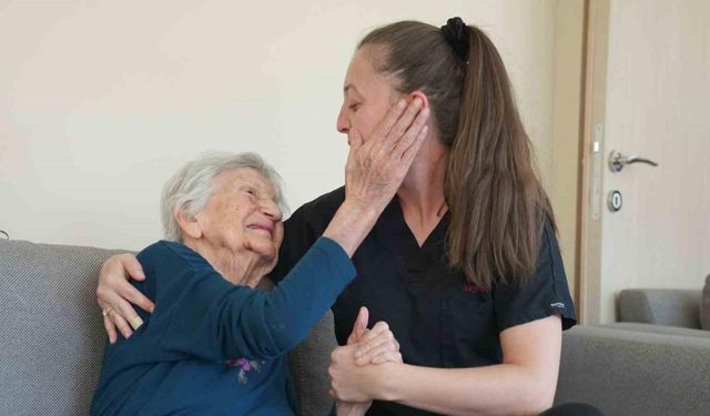 Tepebaşı Belediyesi alzheimer hastalarını yalnız bırakmıyor