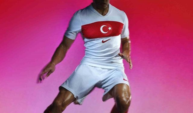 Türkiye milli takımlarının yeni forması tanıtıldı