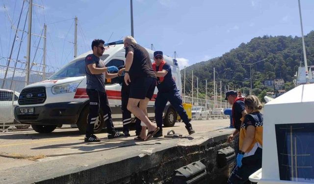 Gezi teknesinde yaralanan vatandaşa Sahil Güvenlik’ten tıbbi tahliye
