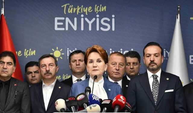 İYİ Parti Genel Başkanı Akşener: "En kısa sürede olağanüstü seçimli kongremizi toplayacağız"