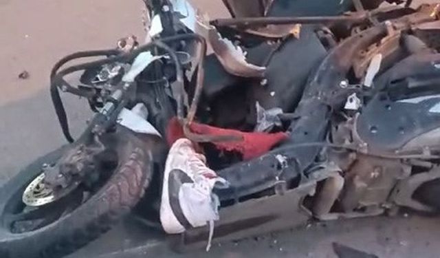 Özel halk otobüsü ile motosiklet çarpıştı: 17 yaşındaki sürücü öldü