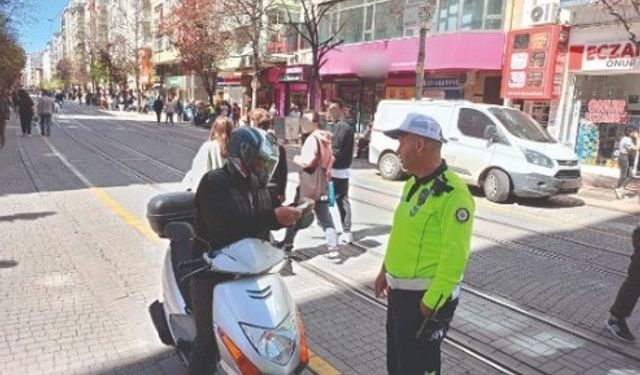 Trafiğe kapalı bölgelere giren motosiklet ve motorlu bisiklet sürücülerine ceza kesildi