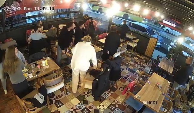 Kadıköy’de seyir halindeki araçtan restorana torpil atıldı