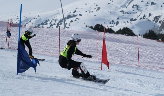Ergan Dağı Kayak Merkezi’nde Snowboard Heyecanı: Ulusal ve Uluslararası Yarışmalara Ev Sahipliği Yapıyor