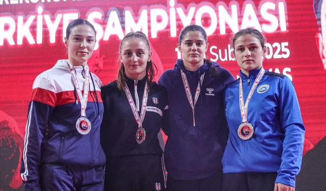 Erzincanlı Güreşçiler U23 Türkiye Şampiyonası’nda Madalyalarla Döndü