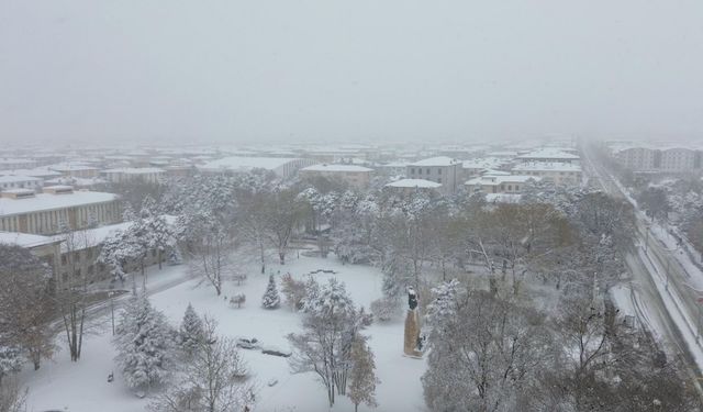 Erzincan’da eğitimde kar tatili uzatıldı