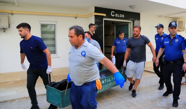 Kan Donduran Cinayet: Boşanma Aşamasındaki Eşini 9 El Ateş Ederek Öldürdü