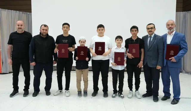 Erzincan’da Hafızlar İçin Gurur Günü