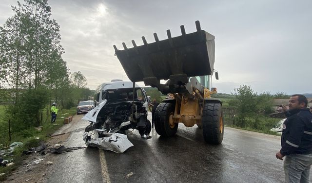 Karabük'te 4 araç kazaya karıştı; 9 yaralı