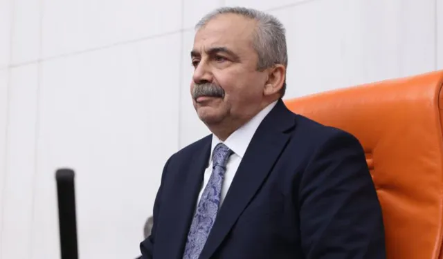 Sırrı Süreyya Önder Hayatını Kaybetti