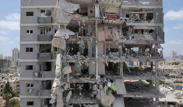 İran: İsrail Saldırılarında 224 Kişi Hayatını Kaybetti