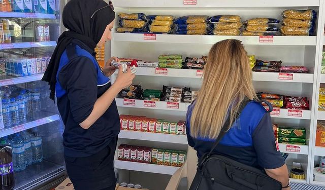Zabıta ekipleri bakkal, büfe ve tekel bayilerinde denetimlerini sürdürüyor