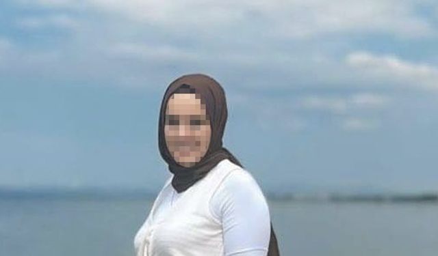 Boşanma Aşamasındaki Eşini Bıçakla Yaralayıp, İntihar Etti