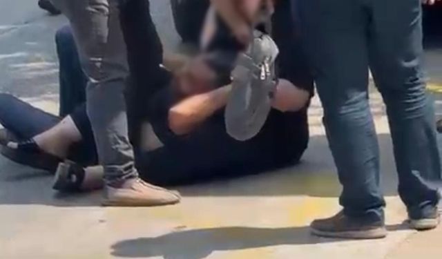 Eski Eşini Cadde Ortasında “Ailemi Dolandırdın” Diye Darbetti