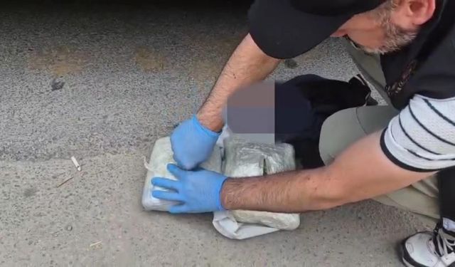Eskişehir'de Otobüs Yolcusunun Valizinden 1 Kilo 182 Gram Skunk Çıktı
