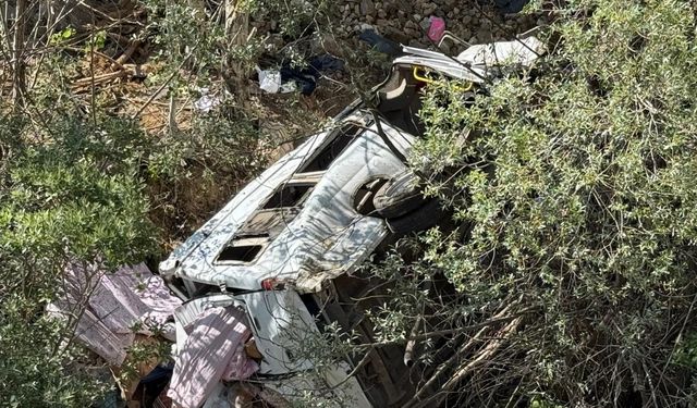 SON DAKİKA | Sivas'ta Feci Kaza: 3 Ölü, 18 Yaralı