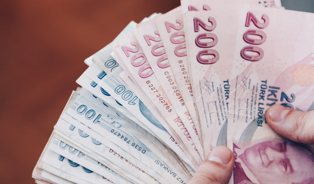 ASGARİ ÜCRET SON DAKİKA! Zam Gelecek mi, Ne Kadar Olacak?