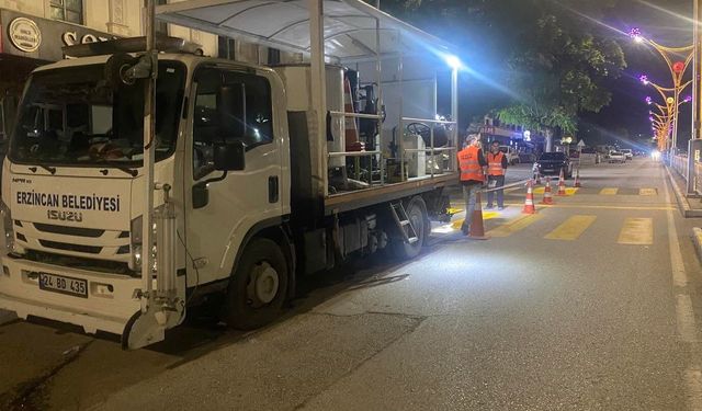 Erzincan’da Yaya Güvenliği İçin Yol Çizgileri Yenileniyor