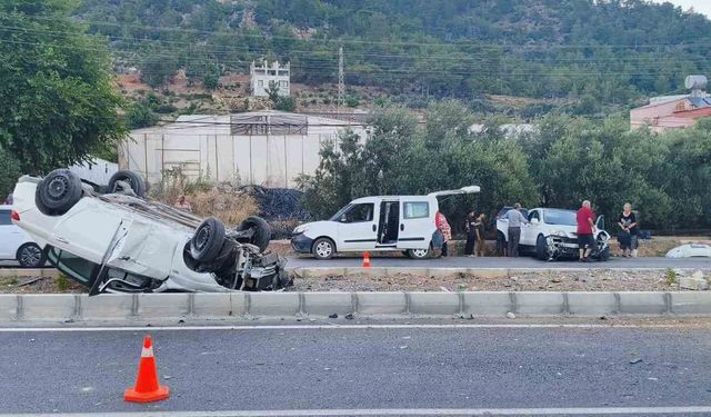 Kaza yapan otomobil takla attı: 2 yaralı