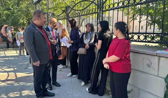 Vali Hamza Aydoğdu LGS Öncesi Öğrencilerle Buluştu
