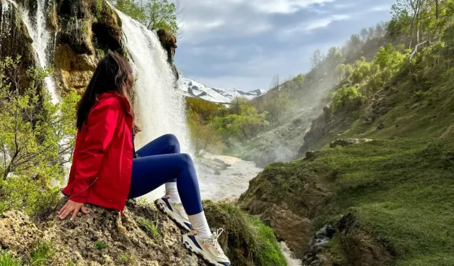 Erzincan’ın 2 Bin Metredeki Saklı Cenneti Konarlı Şelalesi