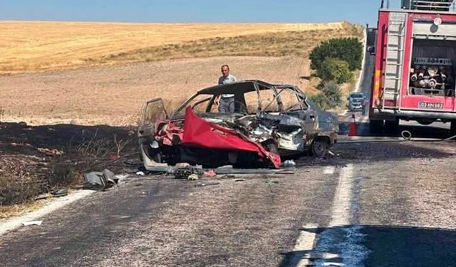 Alev Alan Otomobilde Sürücü Hayatını Kaybetti