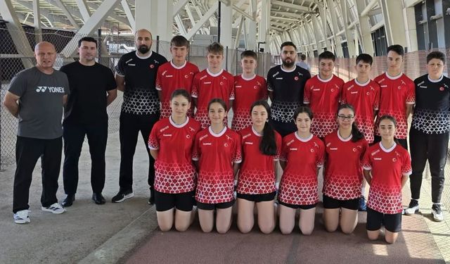15 Yaş Altı Badminton Milli Takımı Erzincan'da kampa girdi
