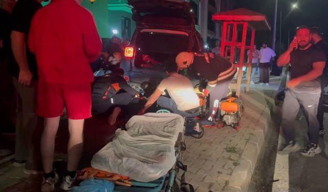 16 yaşındaki motosiklet sürücüsü aracın altında sıkıştı: Ekipler seferber oldu