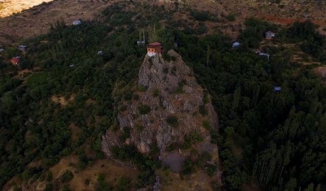 Düğün Dernek 2'nin çekildiği 96 basamaklı ev satılıyor!