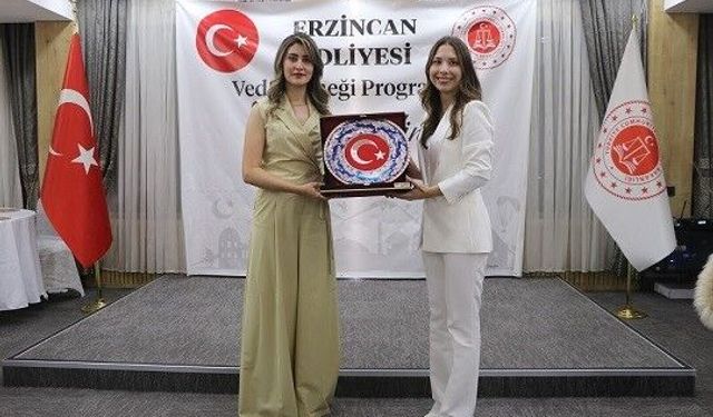 Erzincan'da tayini çıkan hakim ve savcılar için veda yemeği düzenlendi