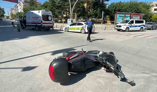 Karaman'da motosikletler çarpıştı: 2 yaralı