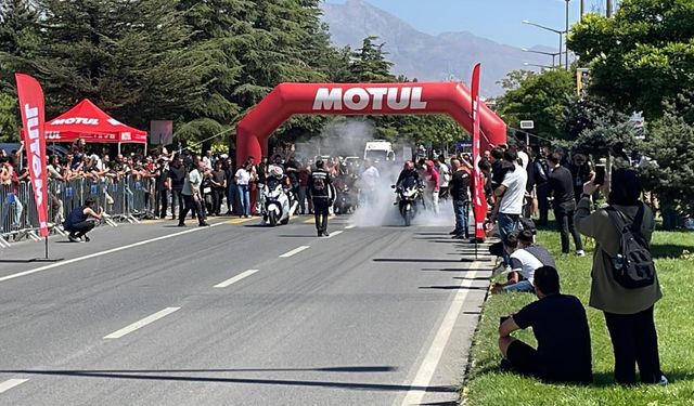 Erzincan Ergan Motofest'te drag yarışları düzenlendi