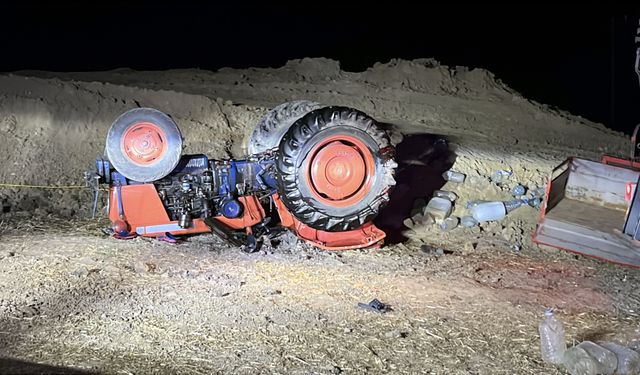 Traktör Kazasında Hayatlarını Kaybeden Çift Yan Yana Toprağa Verildi