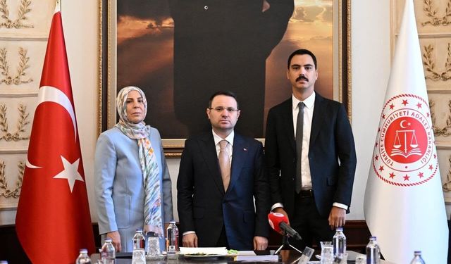 Bakan Gürlek: 'Bu cinayeti çözmek boynumuzun borcu'