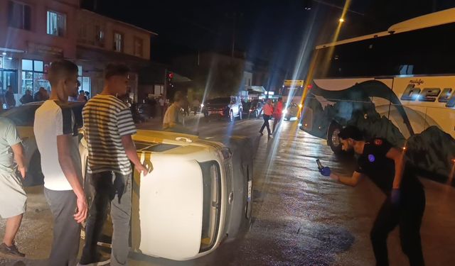 İki otomobil çarpıştı: 1 yaralı