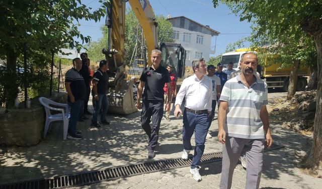 Kışlacık köyünde yangın sonrası çalışmalar sürüyor