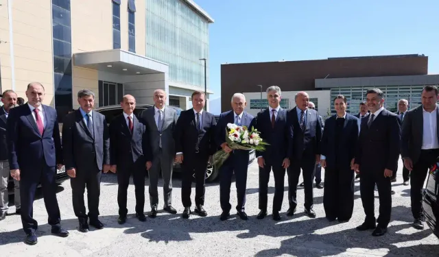 Binali Yıldırım, Yeni Rektör Kuyrukluyıldız’ı Ziyaret Etti
