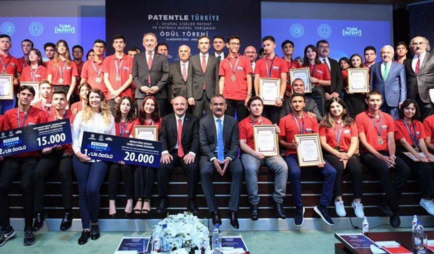 Erzincan Fatih Mesleki ve Teknik Anadolu Lisesine Ödül