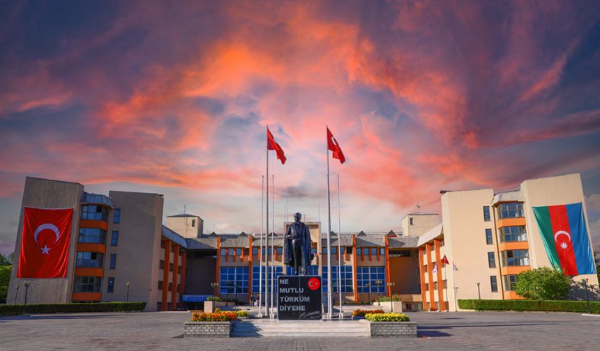 Erzincan Belediyesi tüm çalışanlara 14 bin 400 ₺ lira promosyon