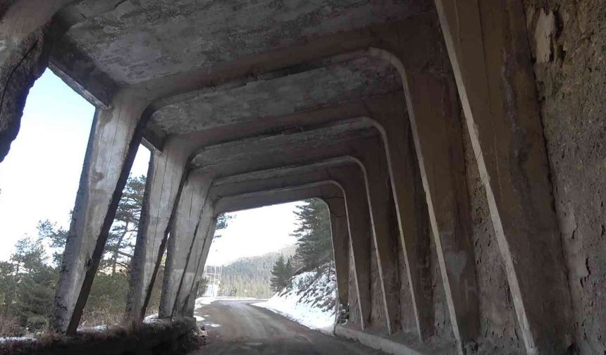 Yıkılma tehlikesi altındaki Zigana Tüneli, aslına uygun olarak tekrar inşa edilecek
