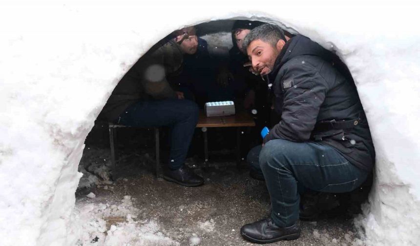 Bitlis’te yapılan "iglo" ev büyük ilgi gördü