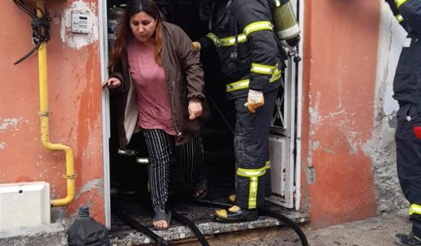 Burdur’da göçmenlerin kaldığı binada yangın çıktı, 7 kişi kurtarıldı