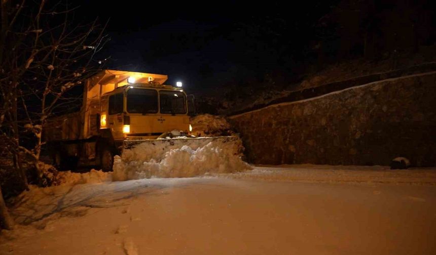 Elazığ’da 124 köy yolu ulaşıma kapandı