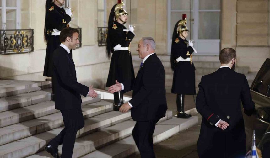 Netanyahu ve Macron, Paris’te bir araya geldi