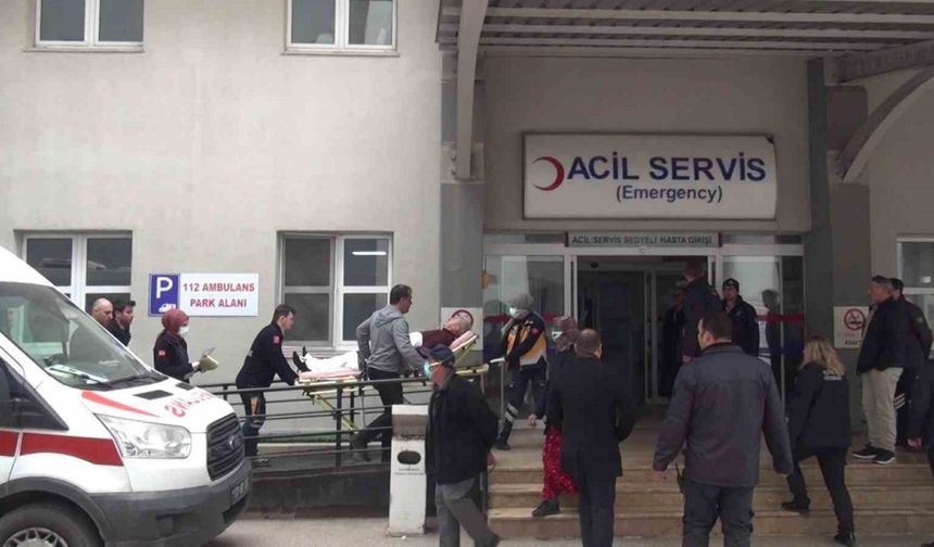 Erdek Belediye Başkanı Burhan Karışık, bıçaklı saldırıda yaralandı