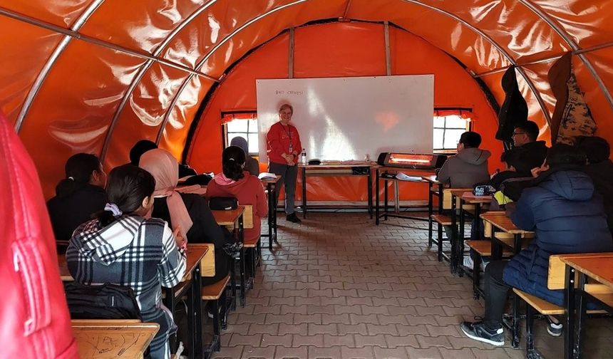 Erzincan’dan Malatya’ya giden gönüllü öğretmenler ders başı yaptı
