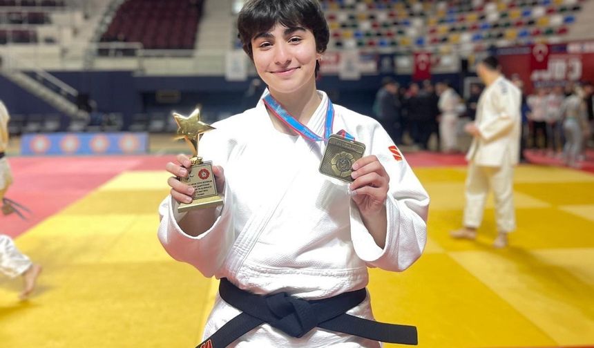 Serdem Daharlı, Türkiye Judo Şampiyonu oldu